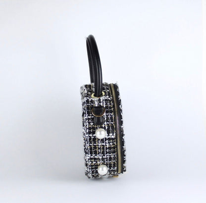 Luna - Black Tweed